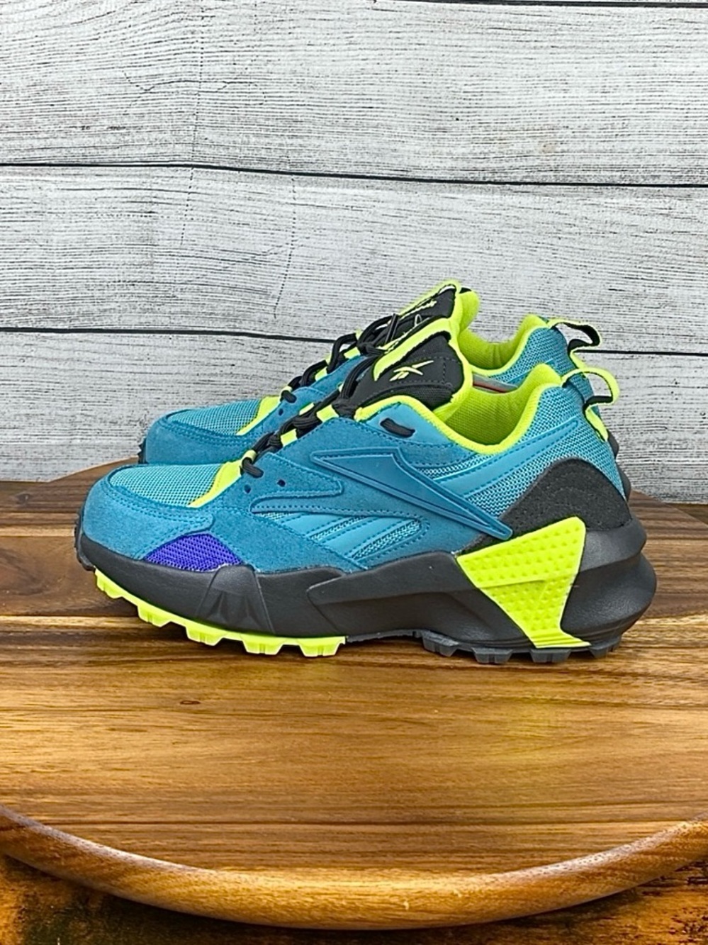 NEW Reebok Aztrek Double Mix Trail Hiking Shoe EG8907 Women’s Sneaker Size 7.5